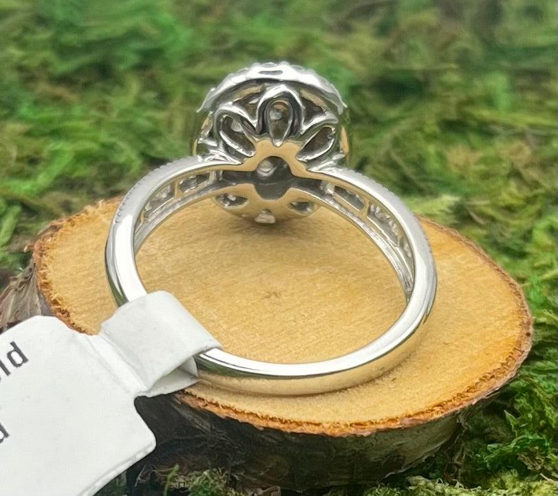1 ctw White Gold Diamond Cocktail Ring