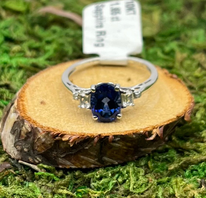 1.65 ct Sapphire Ring